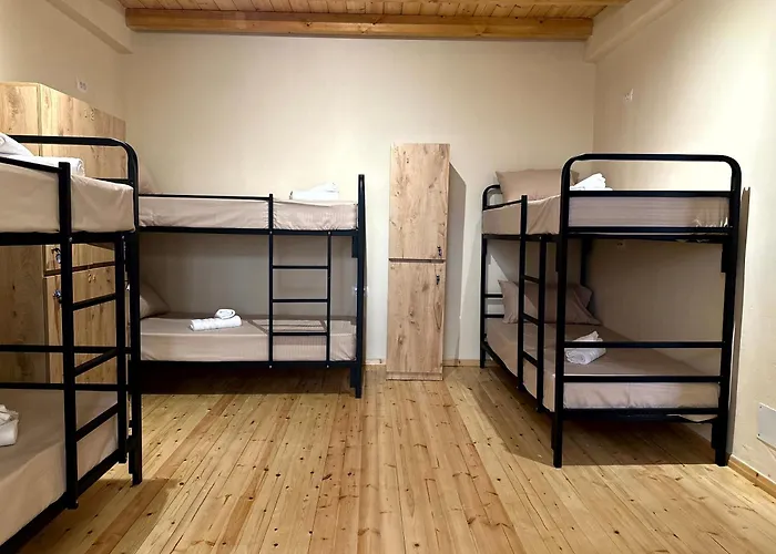 Auberge de jeunesse H *